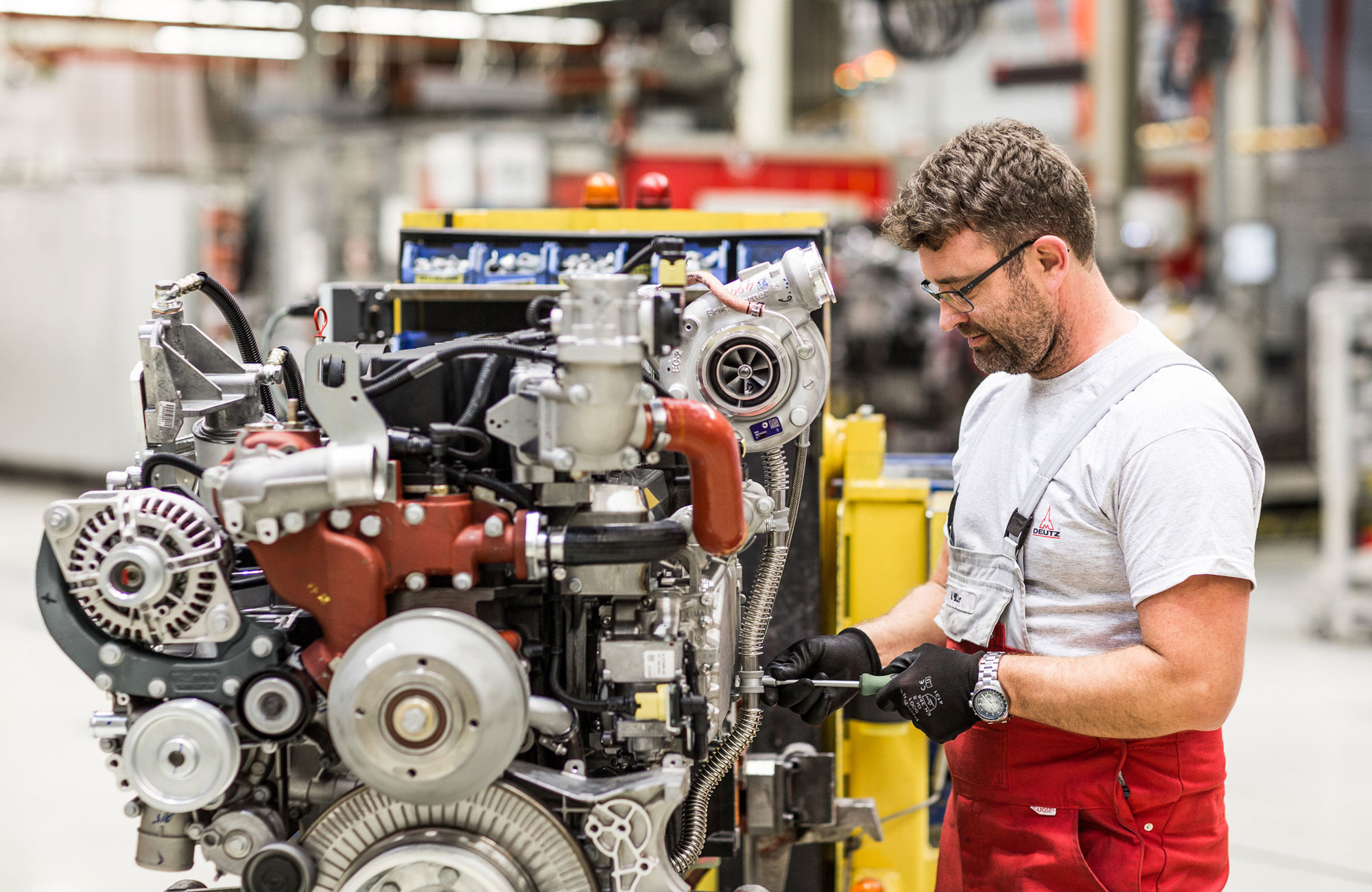 Motorenproduktion bei DEUTZ in Köln. In China hat sich das Unternehmen im vergangenen Jahr neu aufgestellt. Foto: Copyright © 2017 DEUTZ AG